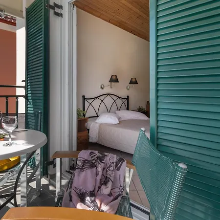 Apostolos 4 Apartman *